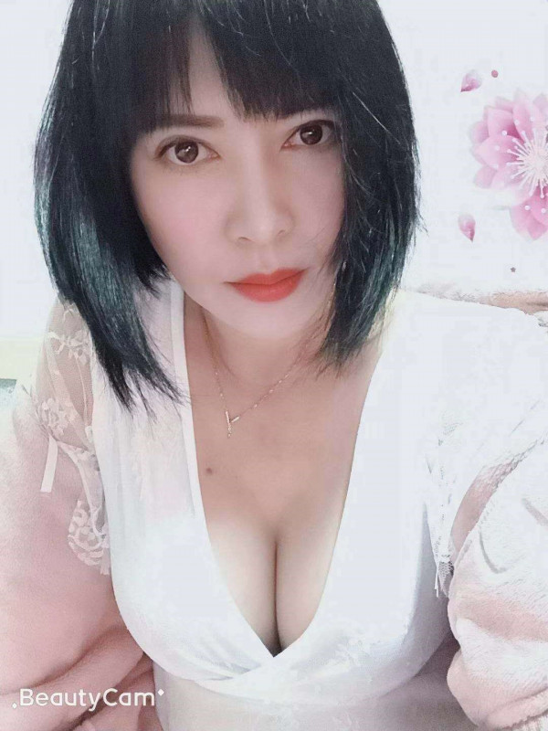 长宁小少妇杜鹃花